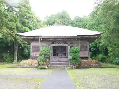 多禰寺の本殿・本堂