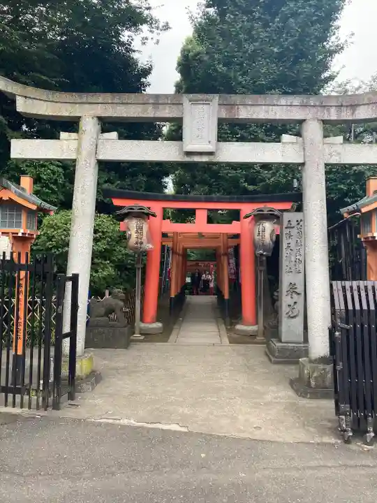 花園稲荷神社の鳥居