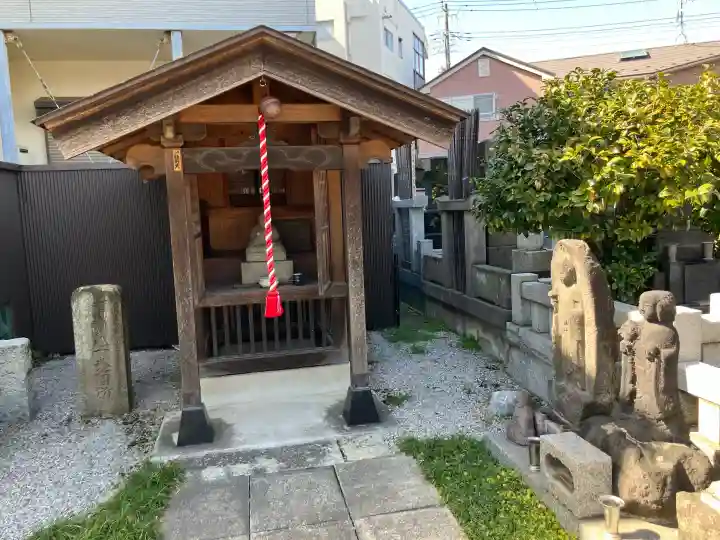 宝泉寺の{uncategorized: "未分類", other: "その他", undefined: "問題あり", building: "その他建物", grave: "お墓", sacred_gate: "鳥居", guardian: "狛犬", statue: "像", buddha: "仏像", history: "歴史", nature: "自然", garden: "庭園", animal: "動物", pagoda: "塔", temizu: "手水舎", mountain_gate: "山門・神門", sanctuary: "本殿・本堂", subordinate: "末社・摂社", art: "芸術", scenery: "景色", jizo: "地蔵", ema: "絵馬", goshuin: "御朱印", omikuji: "おみくじ", items: "授与品その他", amulet: "お守り", goshuincho: "御朱印帳", eats: "食事", festival: "お祭り", votive_dance: "神楽", shichigosan: "七五三参", wedding: "結婚式", experience: "体験その他", initially: "初詣", around: "周辺", anti_infection: "感染症対策"}