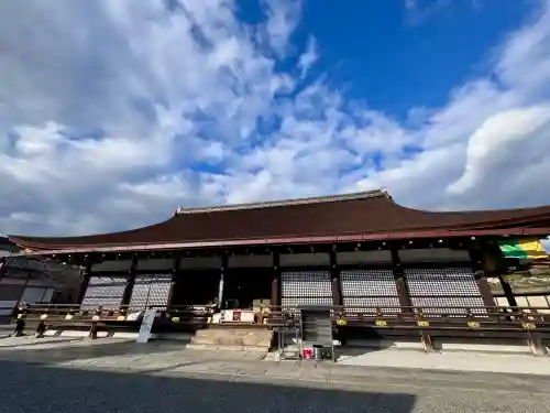 東寺（教王護国寺）の{uncategorized: "未分類", other: "その他", undefined: "問題あり", building: "その他建物", grave: "お墓", sacred_gate: "鳥居", guardian: "狛犬", statue: "像", buddha: "仏像", history: "歴史", nature: "自然", garden: "庭園", animal: "動物", pagoda: "塔", temizu: "手水舎", mountain_gate: "山門・神門", sanctuary: "本殿・本堂", subordinate: "末社・摂社", art: "芸術", scenery: "景色", jizo: "地蔵", ema: "絵馬", goshuin: "御朱印", omikuji: "おみくじ", items: "授与品その他", amulet: "お守り", goshuincho: "御朱印帳", eats: "食事", festival: "お祭り", votive_dance: "神楽", shichigosan: "七五三参", wedding: "結婚式", experience: "体験その他", initially: "初詣", around: "周辺", anti_infection: "感染症対策"}