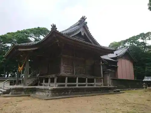 逆戈神社の本殿・本堂