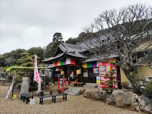 萬福寺の本殿