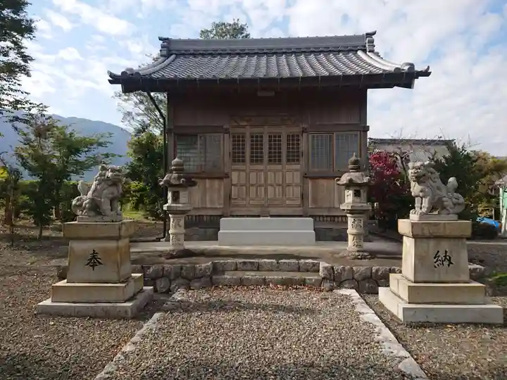 須賀神社の本殿・本堂