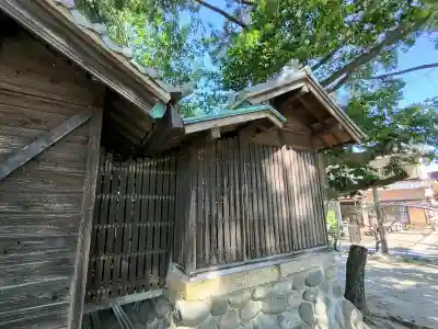 神明社の{uncategorized: "未分類", other: "その他", undefined: "問題あり", building: "その他建物", grave: "お墓", sacred_gate: "鳥居", guardian: "狛犬", statue: "像", buddha: "仏像", history: "歴史", nature: "自然", garden: "庭園", animal: "動物", pagoda: "塔", temizu: "手水舎", mountain_gate: "山門・神門", sanctuary: "本殿・本堂", subordinate: "末社・摂社", art: "芸術", scenery: "景色", jizo: "地蔵", ema: "絵馬", goshuin: "御朱印", omikuji: "おみくじ", items: "授与品その他", amulet: "お守り", goshuincho: "御朱印帳", eats: "食事", festival: "お祭り", votive_dance: "神楽", shichigosan: "七五三参", wedding: "結婚式", experience: "体験その他", initially: "初詣", around: "周辺", anti_infection: "感染症対策"}