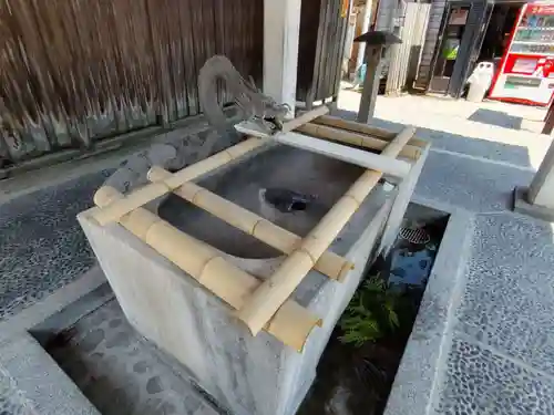 知立神社の手水舎