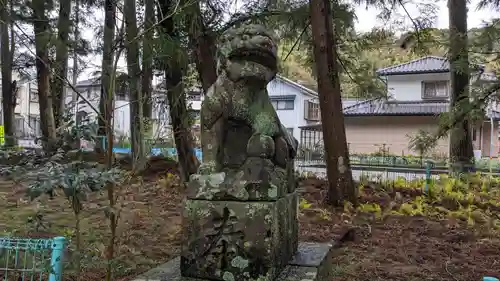 小村神社の狛犬