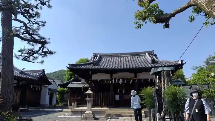 六請神社の本殿・本堂
