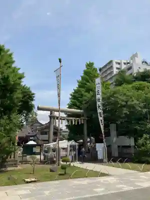 浅草神社の鳥居