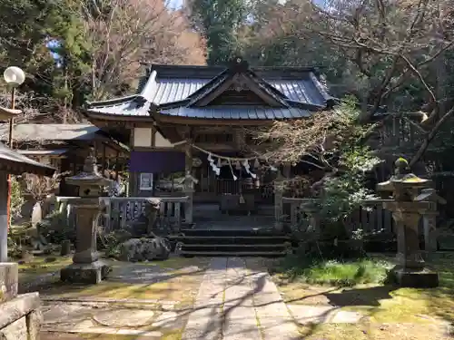 五所駒瀧神社の本殿