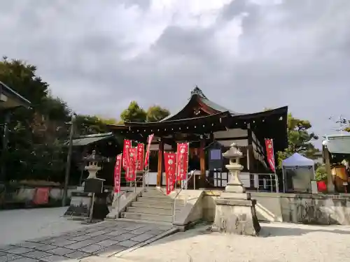 敷地神社（わら天神宮）の{uncategorized: "未分類", other: "その他", undefined: "問題あり", building: "その他建物", grave: "お墓", sacred_gate: "鳥居", guardian: "狛犬", statue: "像", buddha: "仏像", history: "歴史", nature: "自然", garden: "庭園", animal: "動物", pagoda: "塔", temizu: "手水舎", mountain_gate: "山門・神門", sanctuary: "本殿・本堂", subordinate: "末社・摂社", art: "芸術", scenery: "景色", jizo: "地蔵", ema: "絵馬", goshuin: "御朱印", omikuji: "おみくじ", items: "授与品その他", amulet: "お守り", goshuincho: "御朱印帳", eats: "食事", festival: "お祭り", votive_dance: "神楽", shichigosan: "七五三参", wedding: "結婚式", experience: "体験その他", initially: "初詣", around: "周辺", anti_infection: "感染症対策"}
