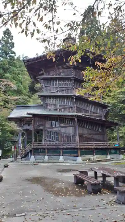 円通三匝堂(さざえ堂)の芸術