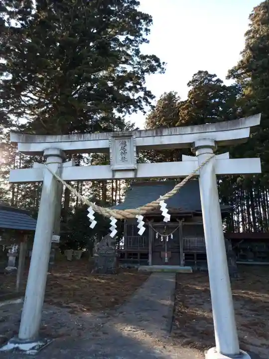 小林瀧尾神社の鳥居
