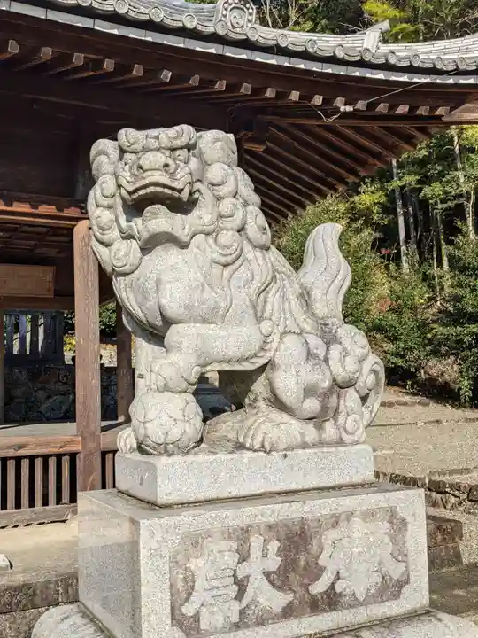 伊岐神社の狛犬