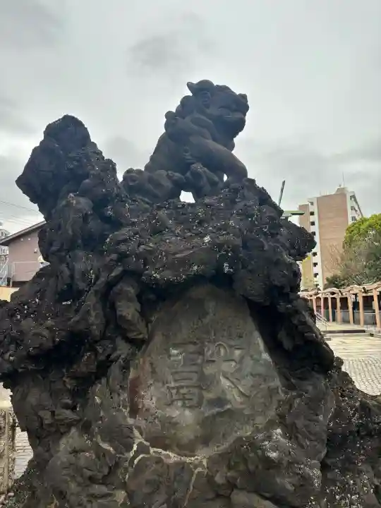 鶴見神社の{uncategorized: "未分類", other: "その他", undefined: "問題あり", building: "その他建物", grave: "お墓", sacred_gate: "鳥居", guardian: "狛犬", statue: "像", buddha: "仏像", history: "歴史", nature: "自然", garden: "庭園", animal: "動物", pagoda: "塔", temizu: "手水舎", mountain_gate: "山門・神門", sanctuary: "本殿・本堂", subordinate: "末社・摂社", art: "芸術", scenery: "景色", jizo: "地蔵", ema: "絵馬", goshuin: "御朱印", omikuji: "おみくじ", items: "授与品その他", amulet: "お守り", goshuincho: "御朱印帳", eats: "食事", festival: "お祭り", votive_dance: "神楽", shichigosan: "七五三参", wedding: "結婚式", experience: "体験その他", initially: "初詣", around: "周辺", anti_infection: "感染症対策"}