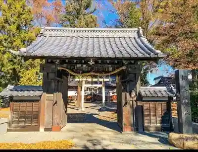 松本神社の山門