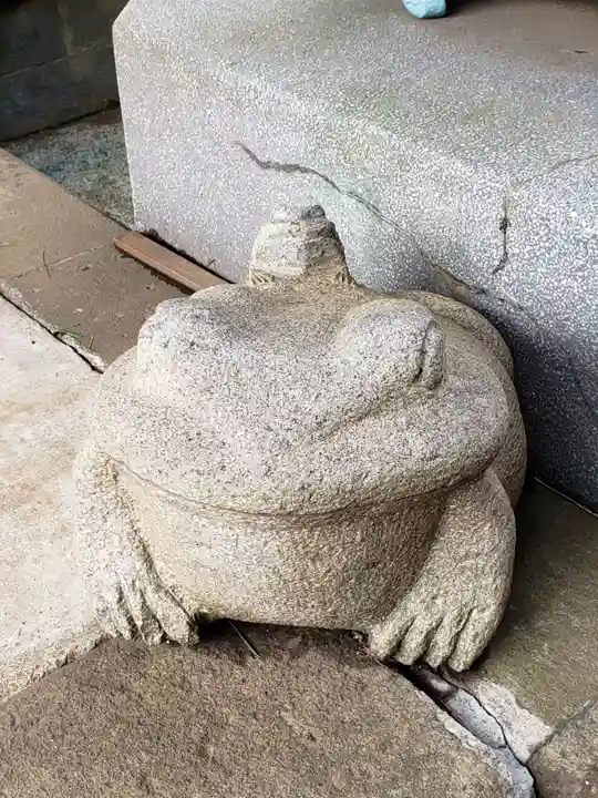 上高田氷川神社の狛犬