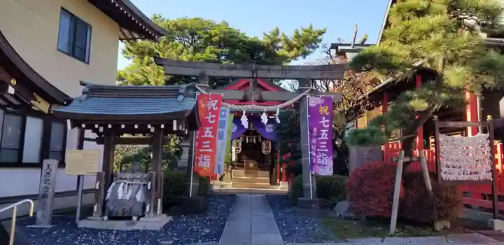 葛飾氷川神社の鳥居