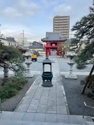 浄念寺の{uncategorized: "未分類", other: "その他", undefined: "問題あり", building: "その他建物", grave: "お墓", sacred_gate: "鳥居", guardian: "狛犬", statue: "像", buddha: "仏像", history: "歴史", nature: "自然", garden: "庭園", animal: "動物", pagoda: "塔", temizu: "手水舎", mountain_gate: "山門・神門", sanctuary: "本殿・本堂", subordinate: "末社・摂社", art: "芸術", scenery: "景色", jizo: "地蔵", ema: "絵馬", goshuin: "御朱印", omikuji: "おみくじ", items: "授与品その他", amulet: "お守り", goshuincho: "御朱印帳", eats: "食事", festival: "お祭り", votive_dance: "神楽", shichigosan: "七五三参", wedding: "結婚式", experience: "体験その他", initially: "初詣", around: "周辺", anti_infection: "感染症対策"}