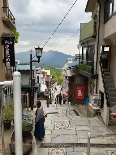 伊香保神社の{uncategorized: "未分類", other: "その他", undefined: "問題あり", building: "その他建物", grave: "お墓", sacred_gate: "鳥居", guardian: "狛犬", statue: "像", buddha: "仏像", history: "歴史", nature: "自然", garden: "庭園", animal: "動物", pagoda: "塔", temizu: "手水舎", mountain_gate: "山門・神門", sanctuary: "本殿・本堂", subordinate: "末社・摂社", art: "芸術", scenery: "景色", jizo: "地蔵", ema: "絵馬", goshuin: "御朱印", omikuji: "おみくじ", items: "授与品その他", amulet: "お守り", goshuincho: "御朱印帳", eats: "食事", festival: "お祭り", votive_dance: "神楽", shichigosan: "七五三参", wedding: "結婚式", experience: "体験その他", initially: "初詣", around: "周辺", anti_infection: "感染症対策"}