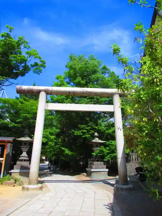 四柱神社の鳥居