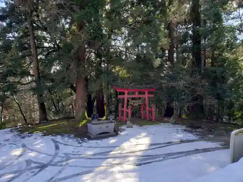 千里稲荷神社の建物その他