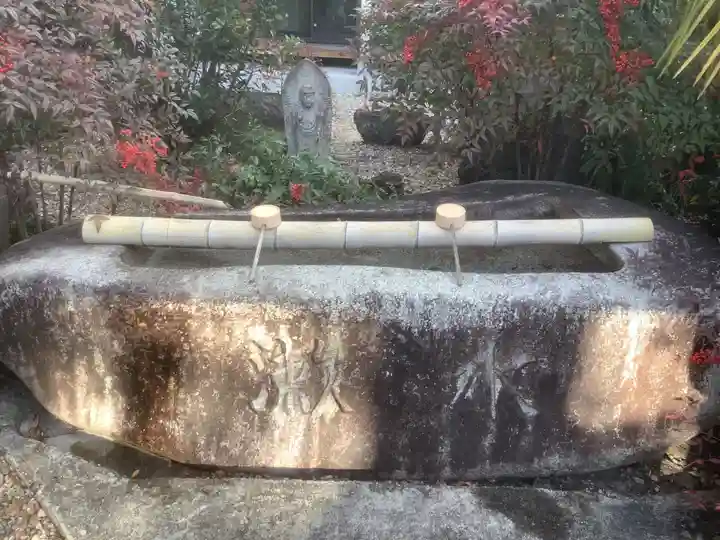 瑞法寺の手水舎