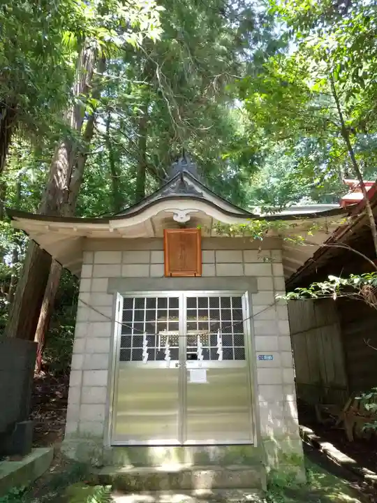塙田八幡宮の末社・摂社