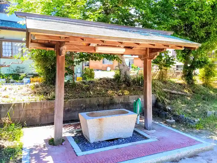 八幡社(下門八幡社)の手水舎