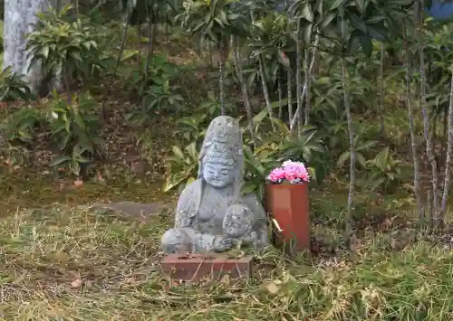 龍泉寺の{uncategorized: "未分類", other: "その他", undefined: "問題あり", building: "その他建物", grave: "お墓", sacred_gate: "鳥居", guardian: "狛犬", statue: "像", buddha: "仏像", history: "歴史", nature: "自然", garden: "庭園", animal: "動物", pagoda: "塔", temizu: "手水舎", mountain_gate: "山門・神門", sanctuary: "本殿・本堂", subordinate: "末社・摂社", art: "芸術", scenery: "景色", jizo: "地蔵", ema: "絵馬", goshuin: "御朱印", omikuji: "おみくじ", items: "授与品その他", amulet: "お守り", goshuincho: "御朱印帳", eats: "食事", festival: "お祭り", votive_dance: "神楽", shichigosan: "七五三参", wedding: "結婚式", experience: "体験その他", initially: "初詣", around: "周辺", anti_infection: "感染症対策"}