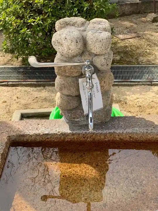 打出天神社の手水舎