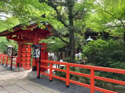 愛宕神社の山門・神門