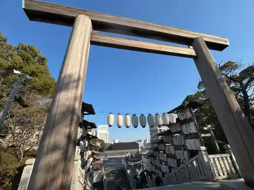 伊勢山皇大神宮の{uncategorized: "未分類", other: "その他", undefined: "問題あり", building: "その他建物", grave: "お墓", sacred_gate: "鳥居", guardian: "狛犬", statue: "像", buddha: "仏像", history: "歴史", nature: "自然", garden: "庭園", animal: "動物", pagoda: "塔", temizu: "手水舎", mountain_gate: "山門・神門", sanctuary: "本殿・本堂", subordinate: "末社・摂社", art: "芸術", scenery: "景色", jizo: "地蔵", ema: "絵馬", goshuin: "御朱印", omikuji: "おみくじ", items: "授与品その他", amulet: "お守り", goshuincho: "御朱印帳", eats: "食事", festival: "お祭り", votive_dance: "神楽", shichigosan: "七五三参", wedding: "結婚式", experience: "体験その他", initially: "初詣", around: "周辺", anti_infection: "感染症対策"}