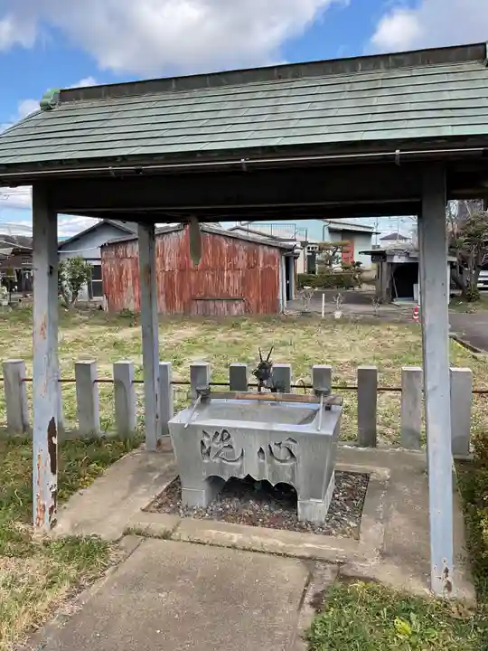 神明神社の手水舎