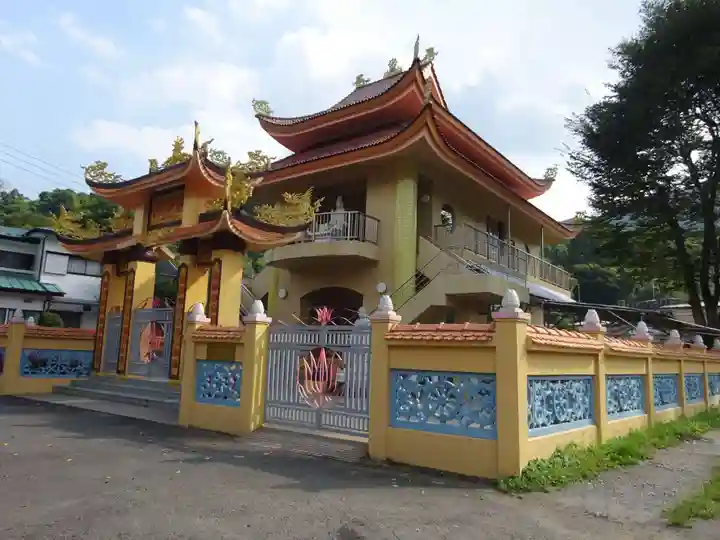 ベトナム寺の本殿・本堂