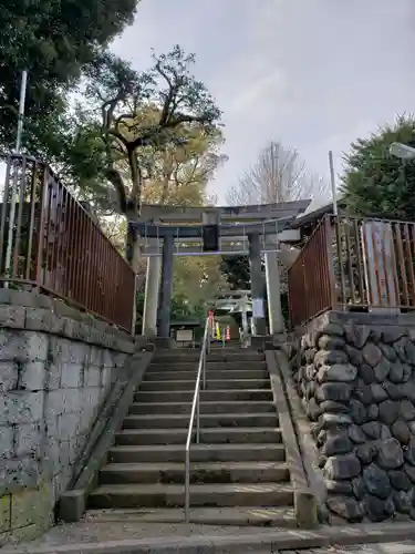 上高田氷川神社の鳥居