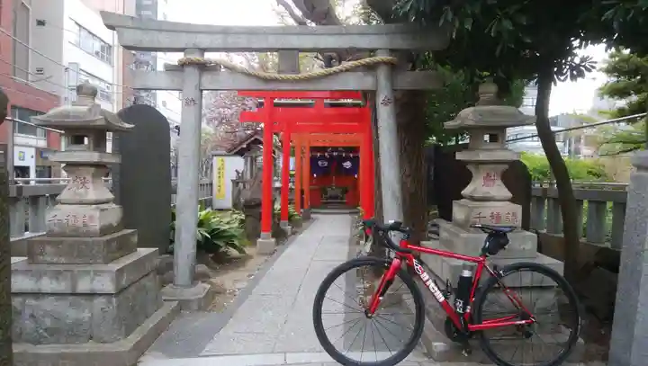 千種稲荷神社の鳥居