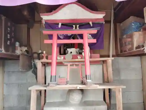 竜王稲荷大明神の鳥居