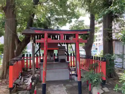 東鳴尾皇太神社の末社・摂社