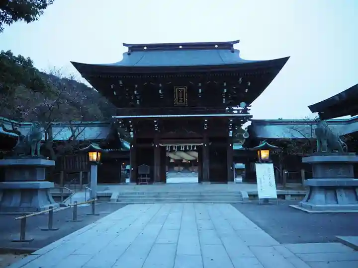 宮地嶽神社の山門・神門
