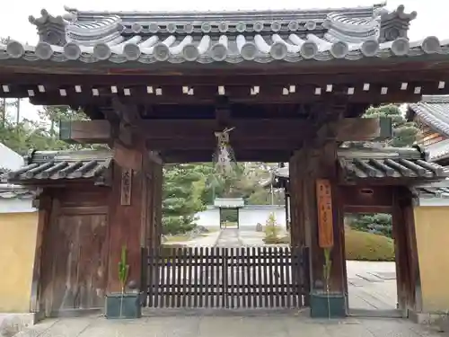 大光明寺の山門