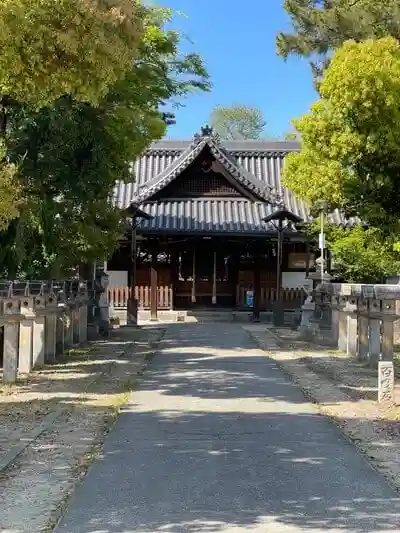鴨高田神社の本殿