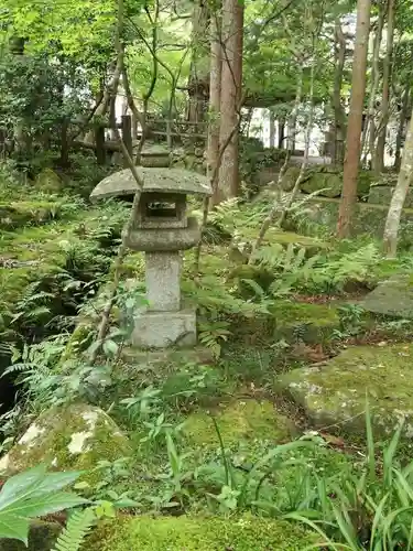 五所駒瀧神社の庭園