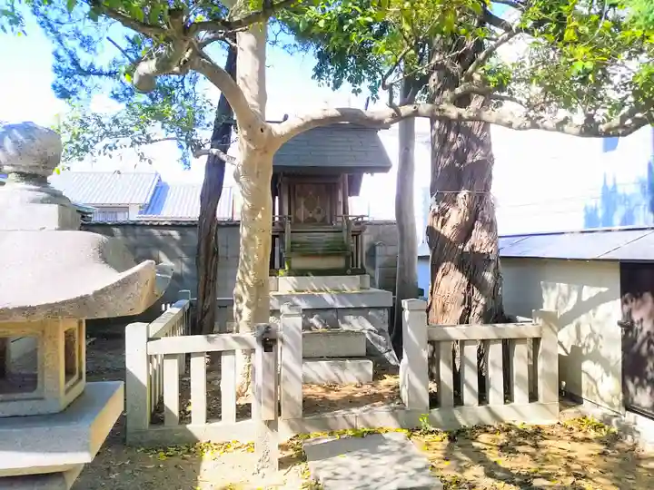 業葉神社の末社・摂社