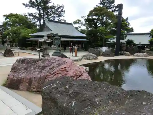 金剛福寺の庭園