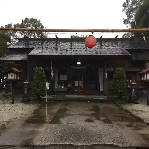 諏訪神社の本殿