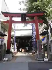 三河稲荷神社の鳥居