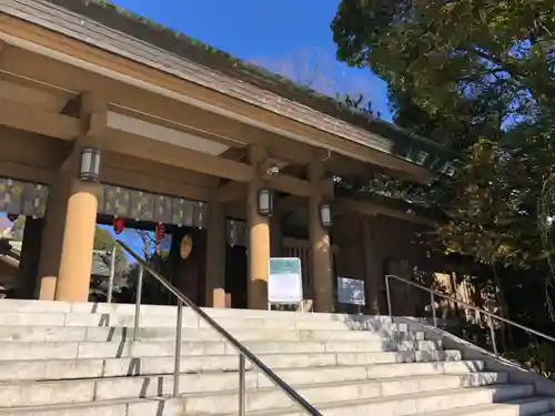 東郷神社の山門