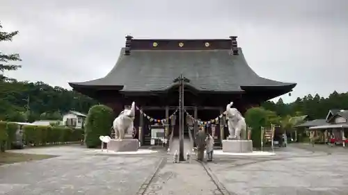 長福寿寺の本殿・本堂
