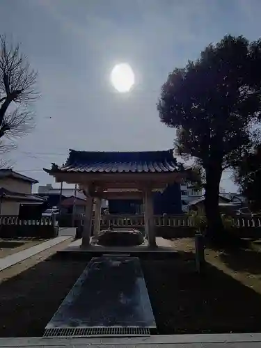 六所社・神明社（平島）の手水舎