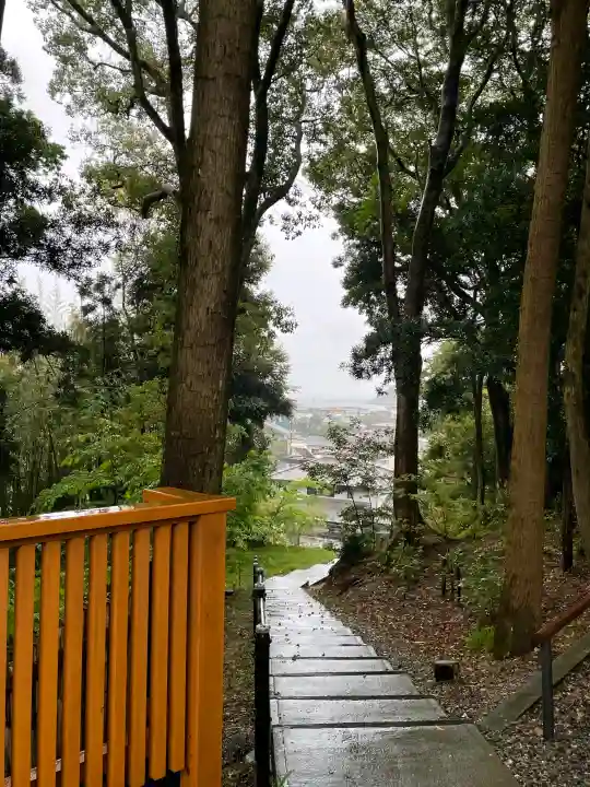 神明神社(相差町)の{uncategorized: "未分類", other: "その他", undefined: "問題あり", building: "その他建物", grave: "お墓", sacred_gate: "鳥居", guardian: "狛犬", statue: "像", buddha: "仏像", history: "歴史", nature: "自然", garden: "庭園", animal: "動物", pagoda: "塔", temizu: "手水舎", mountain_gate: "山門・神門", sanctuary: "本殿・本堂", subordinate: "末社・摂社", art: "芸術", scenery: "景色", jizo: "地蔵", ema: "絵馬", goshuin: "御朱印", omikuji: "おみくじ", items: "授与品その他", amulet: "お守り", goshuincho: "御朱印帳", eats: "食事", festival: "お祭り", votive_dance: "神楽", shichigosan: "七五三参", wedding: "結婚式", experience: "体験その他", initially: "初詣", around: "周辺", anti_infection: "感染症対策"}